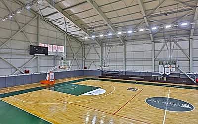 Spor zemin kaplama kapalı ve açık spor alanları için verimli hijyenik, estetik ve modern bir zemin sağlanabilmesinde tercih edilen zemin kaplama seçeneğidir.